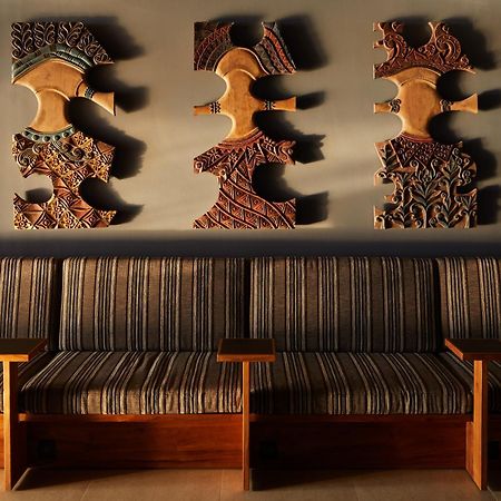 Isoras Cikarang Hotel Eksteriør billede